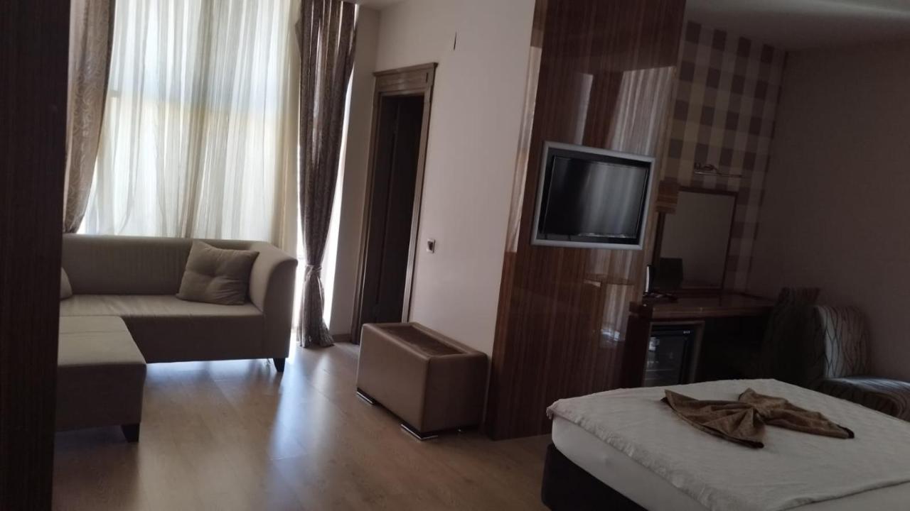 Lueks Hotel Mersin (Mediterranean) Exterior photo